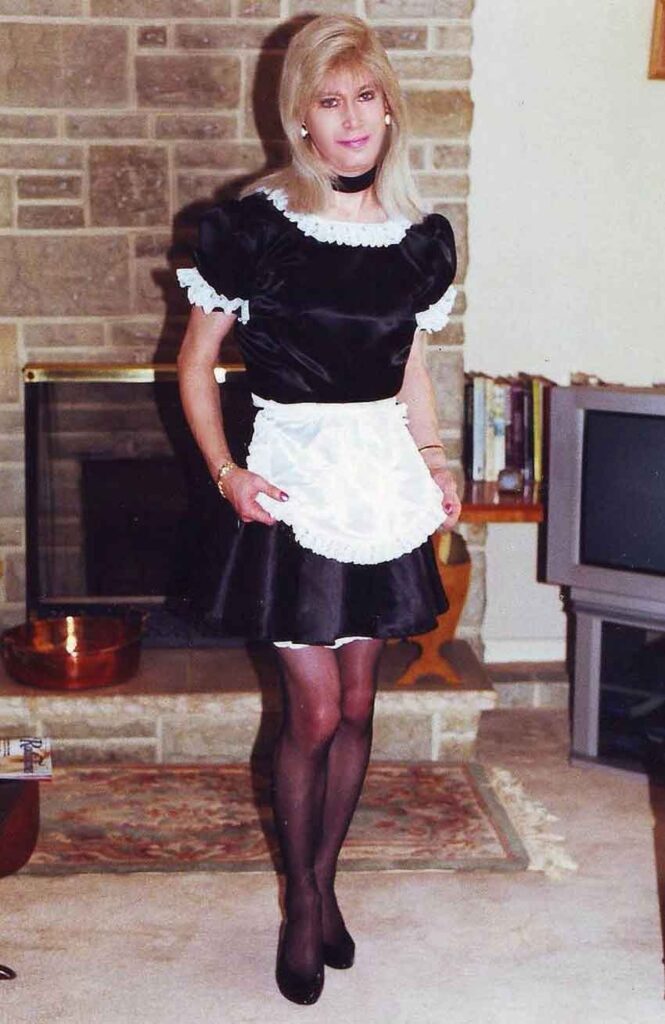 a sissy maid posing