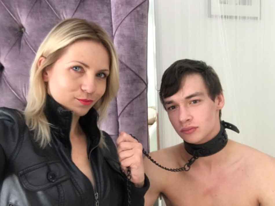 a mistress with a collared sub